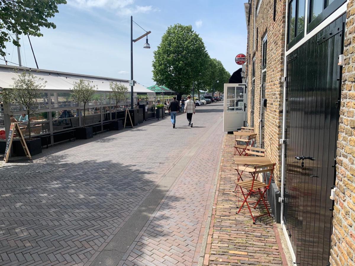 Pakhuis Aan De Haven - Bakboord Zierikzee Ngoại thất bức ảnh