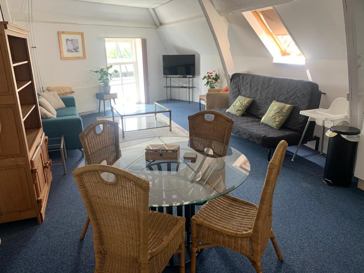 Pakhuis Aan De Haven - Bakboord Zierikzee Ngoại thất bức ảnh