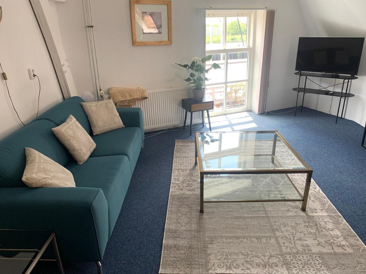 Pakhuis Aan De Haven - Bakboord Zierikzee Ngoại thất bức ảnh