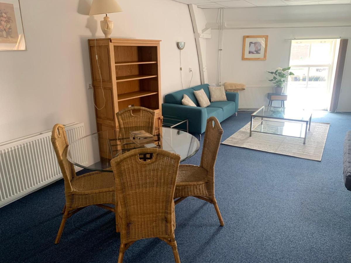 Pakhuis Aan De Haven - Bakboord Zierikzee Ngoại thất bức ảnh