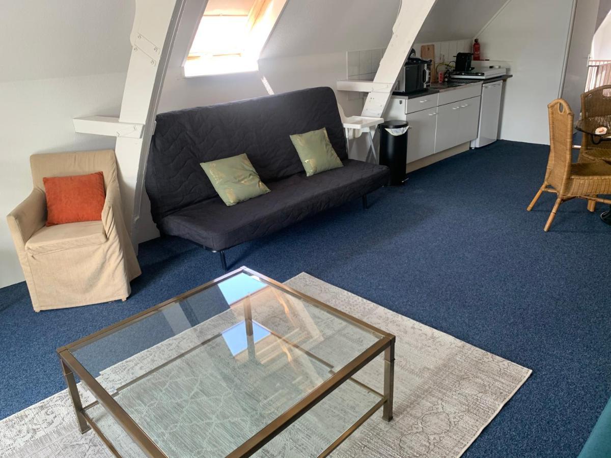 Pakhuis Aan De Haven - Bakboord Zierikzee Ngoại thất bức ảnh