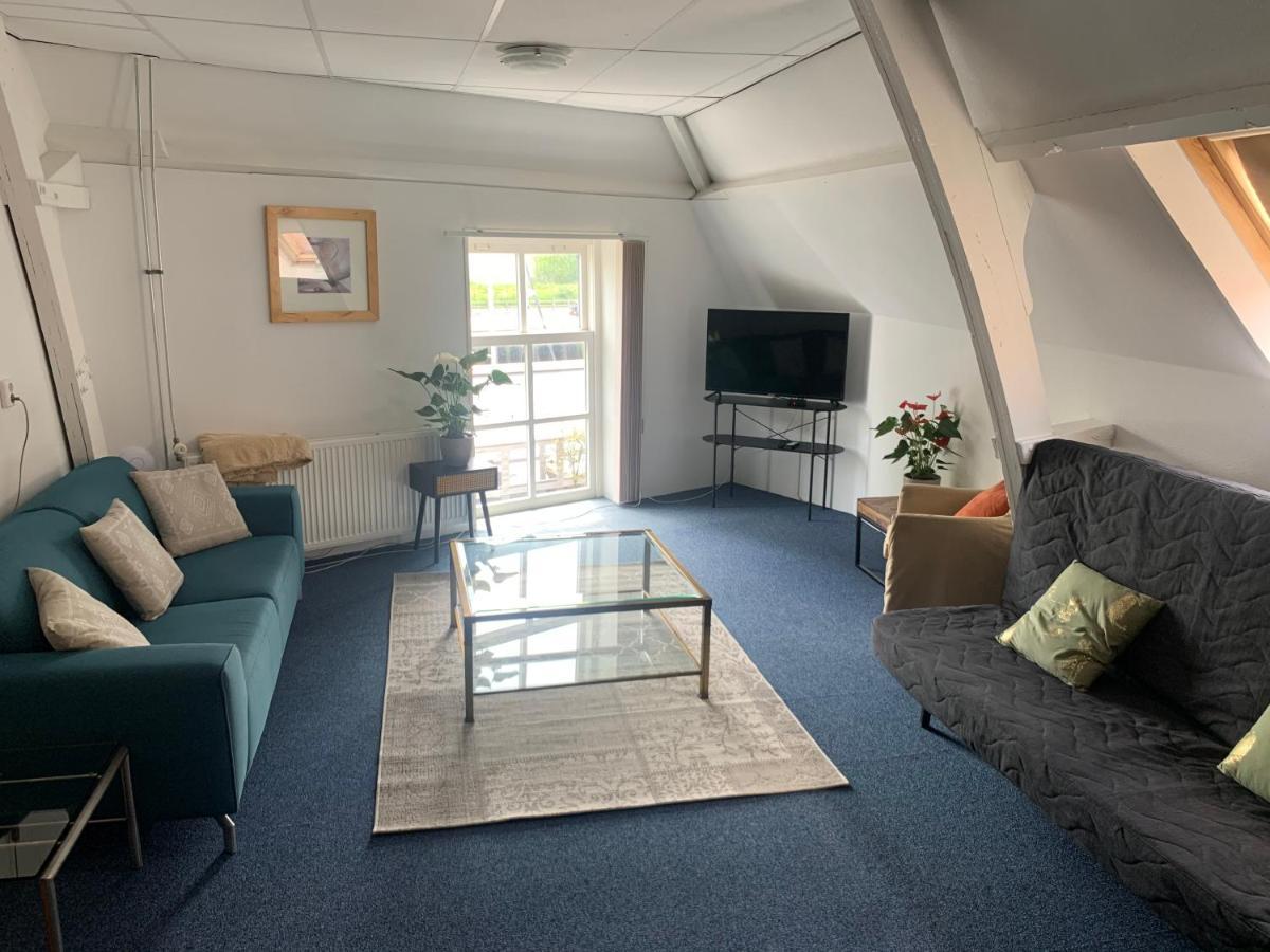 Pakhuis Aan De Haven - Bakboord Zierikzee Ngoại thất bức ảnh